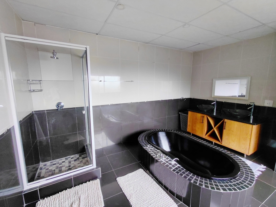 7 Bedroom Property for Sale in Sterpark Limpopo