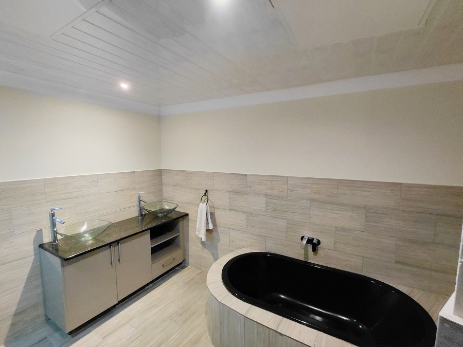 7 Bedroom Property for Sale in Sterpark Limpopo