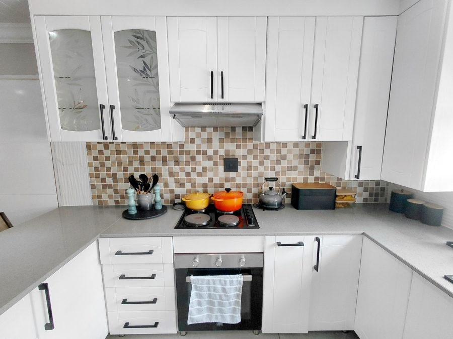 5 Bedroom Property for Sale in Flora Park Limpopo