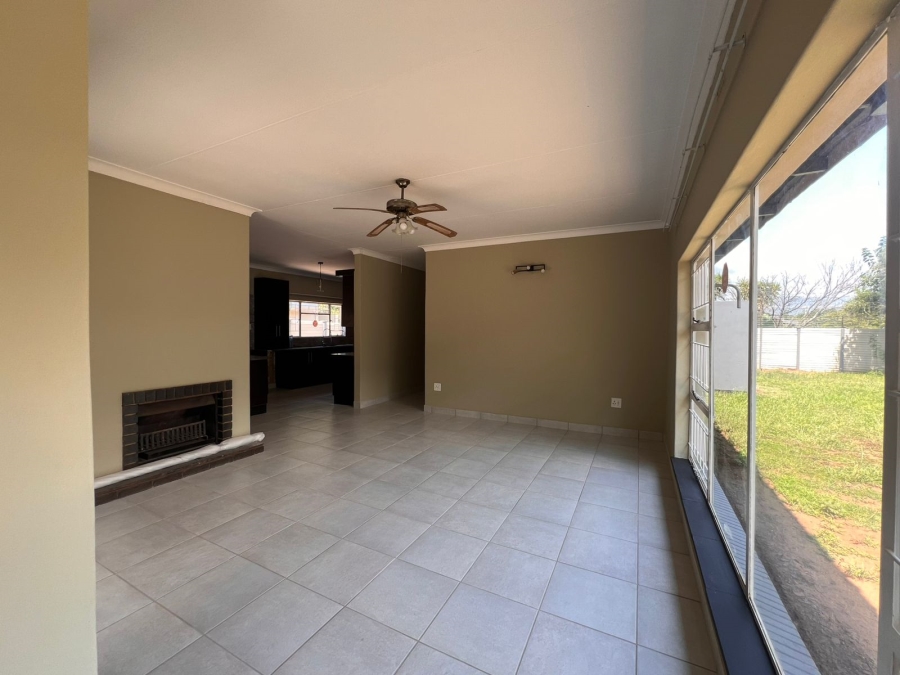 3 Bedroom Property for Sale in Kameeldoringpark Limpopo