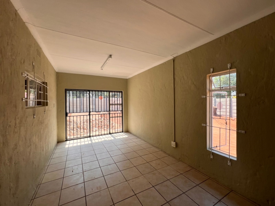 3 Bedroom Property for Sale in Kameeldoringpark Limpopo