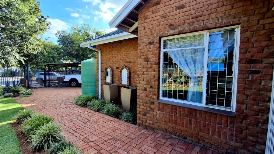 4 Bedroom Property for Sale in Sterpark Limpopo