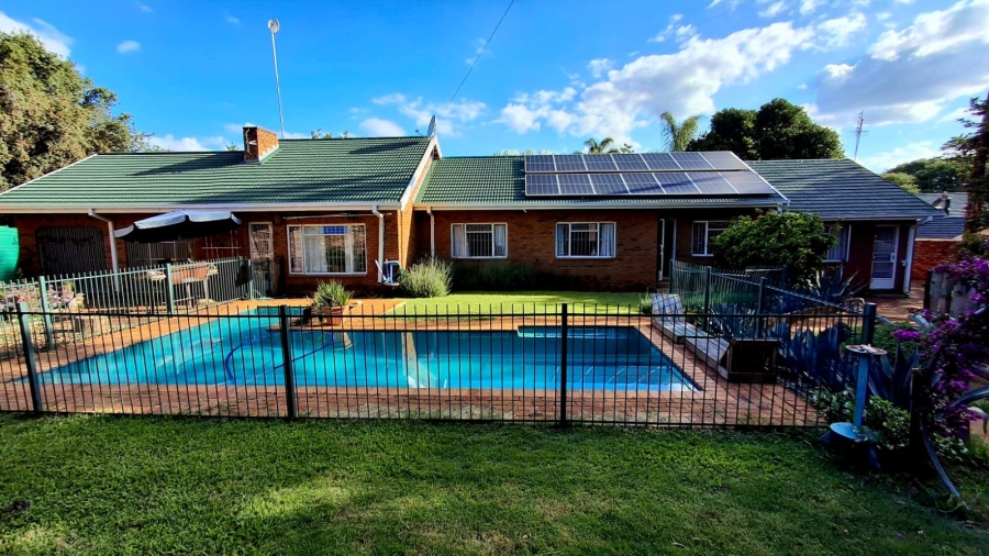 4 Bedroom Property for Sale in Sterpark Limpopo