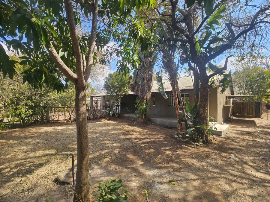 To Let 2 Bedroom Property for Rent in Hoedspruit Limpopo