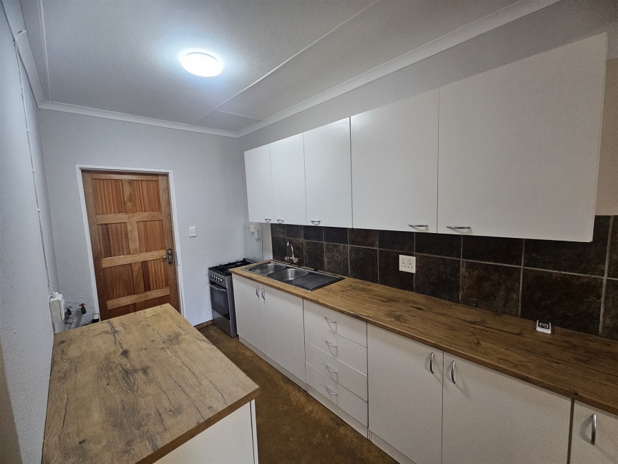 To Let 2 Bedroom Property for Rent in Hoedspruit Limpopo