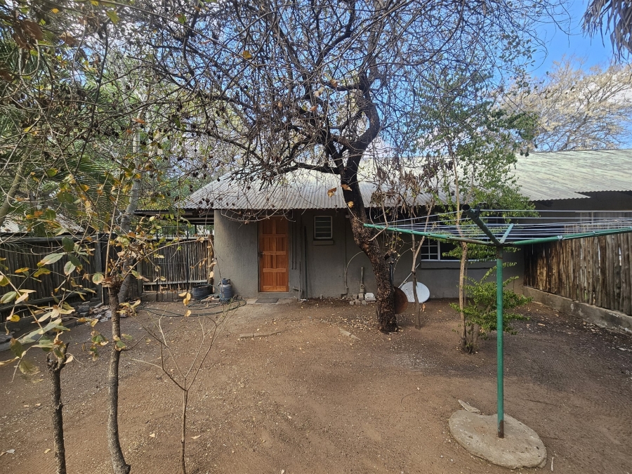 To Let 2 Bedroom Property for Rent in Hoedspruit Limpopo