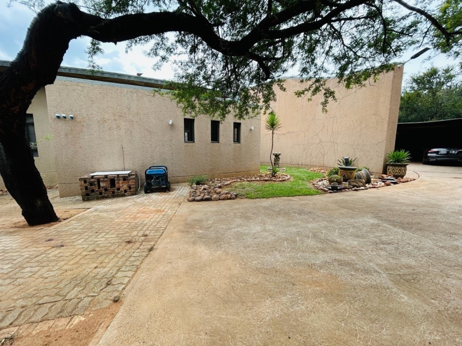 6 Bedroom Property for Sale in Sterkrivier Limpopo