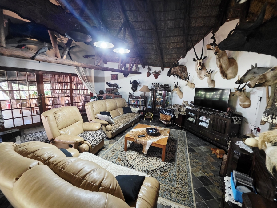 6 Bedroom Property for Sale in Modimolle Limpopo