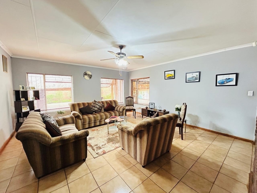 4 Bedroom Property for Sale in Chroompark Limpopo