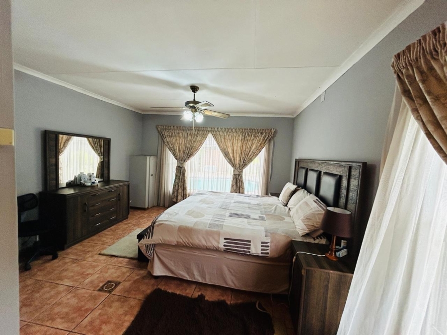 4 Bedroom Property for Sale in Chroompark Limpopo