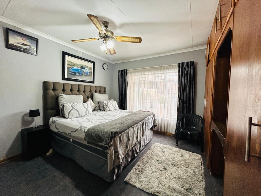 4 Bedroom Property for Sale in Chroompark Limpopo