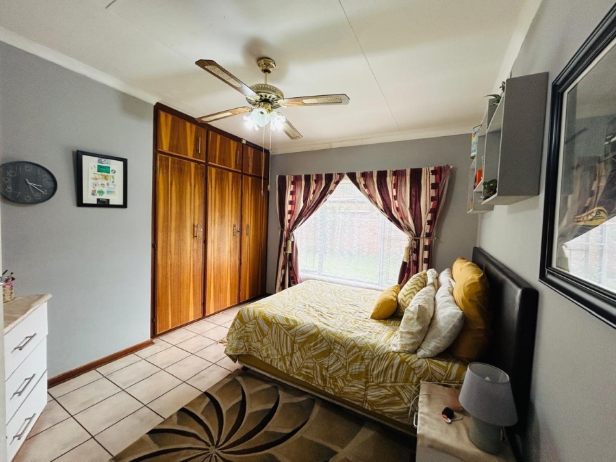 4 Bedroom Property for Sale in Chroompark Limpopo