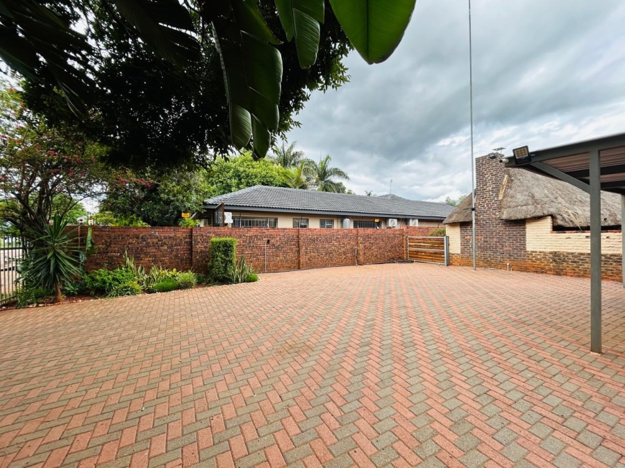 4 Bedroom Property for Sale in Chroompark Limpopo