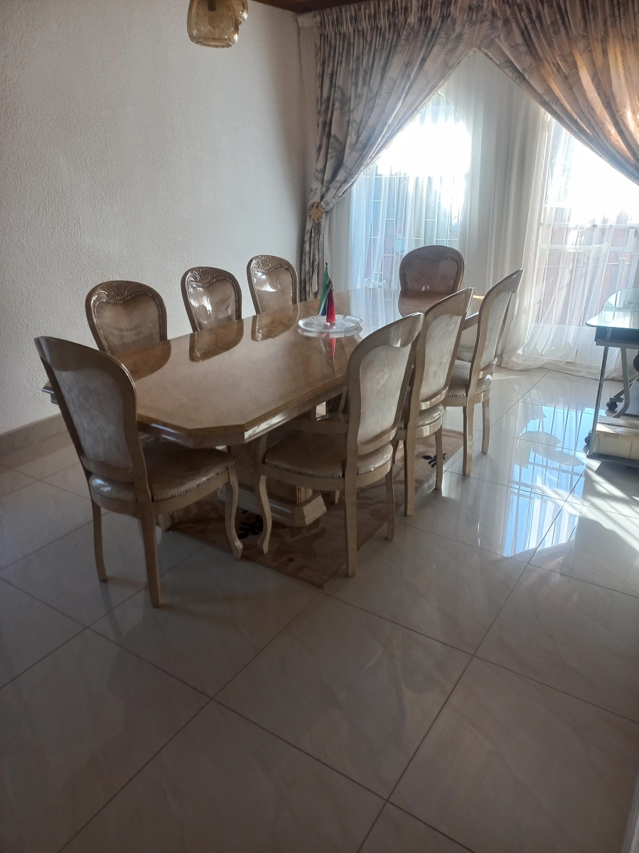 4 Bedroom Property for Sale in Flora Park Limpopo