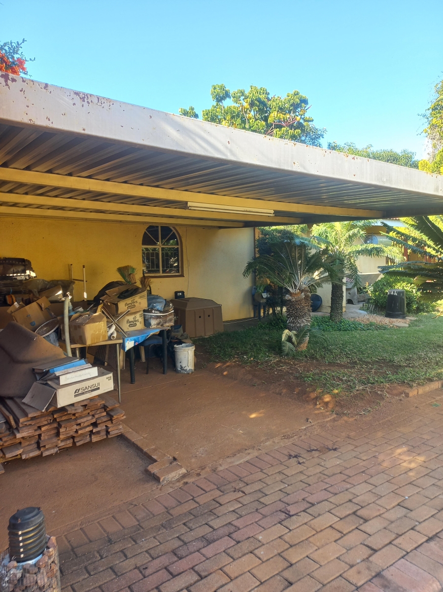 4 Bedroom Property for Sale in Flora Park Limpopo