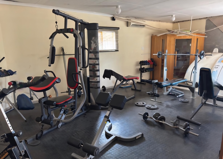 6 Bedroom Property for Sale in Broadlands Estate Limpopo