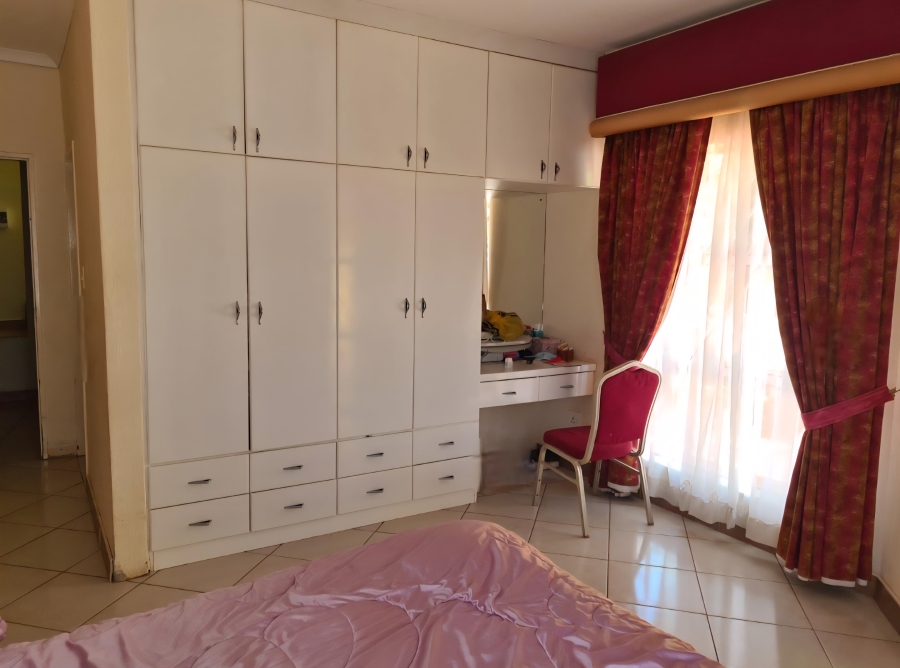 6 Bedroom Property for Sale in Broadlands Estate Limpopo