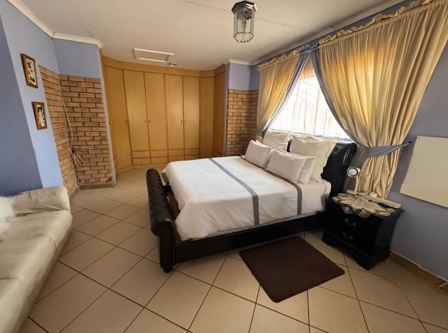6 Bedroom Property for Sale in Broadlands Estate Limpopo