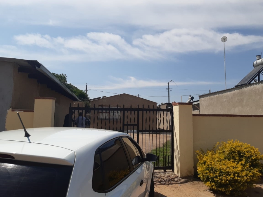 2 Bedroom Property for Sale in Westenburg Limpopo
