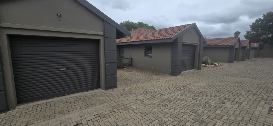 2 Bedroom Property for Sale in Polokwane Central Limpopo