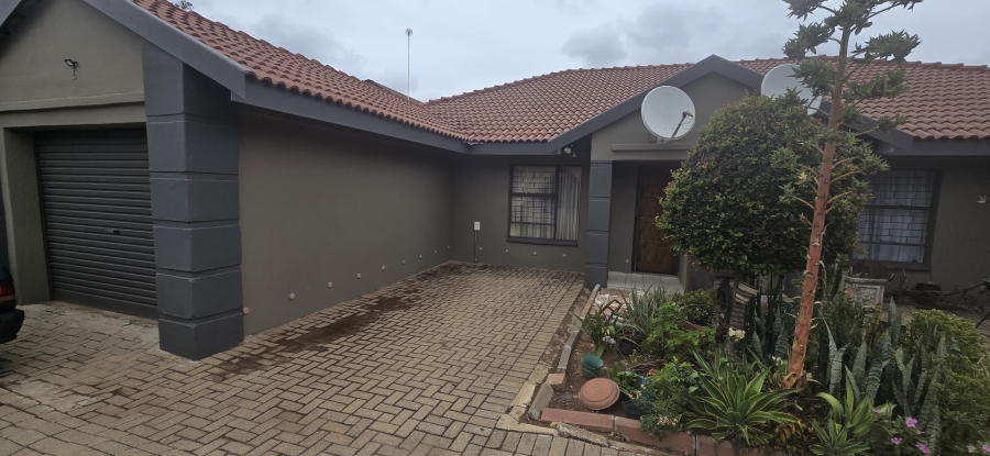 2 Bedroom Property for Sale in Polokwane Central Limpopo