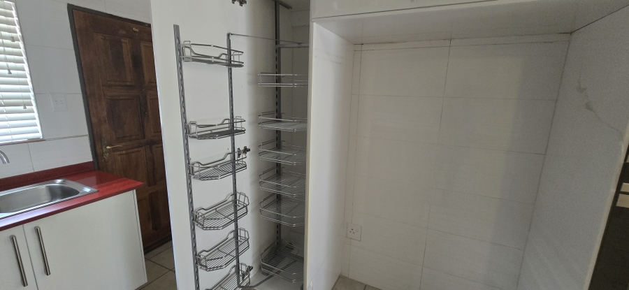 2 Bedroom Property for Sale in Polokwane Central Limpopo