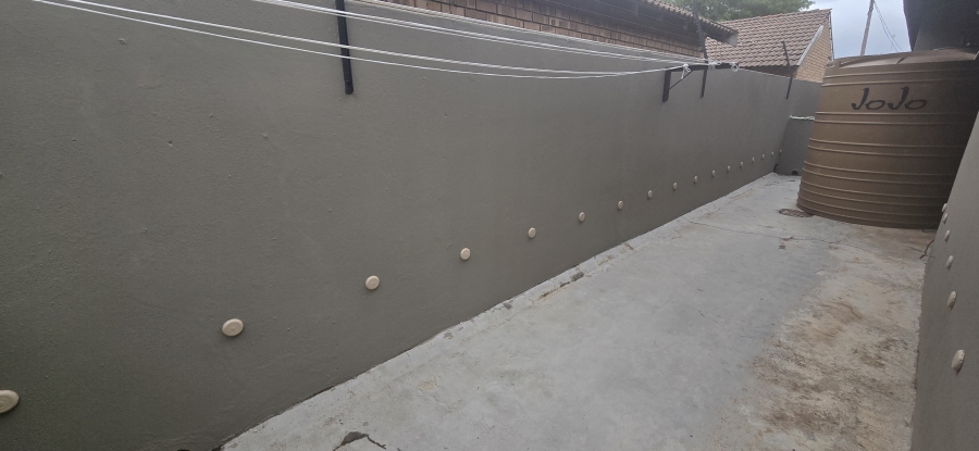 2 Bedroom Property for Sale in Polokwane Central Limpopo