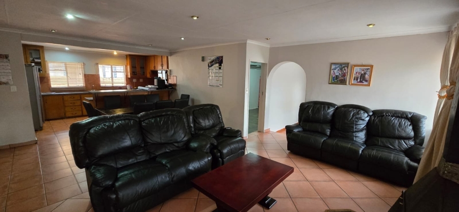 4 Bedroom Property for Sale in Flora Park Limpopo