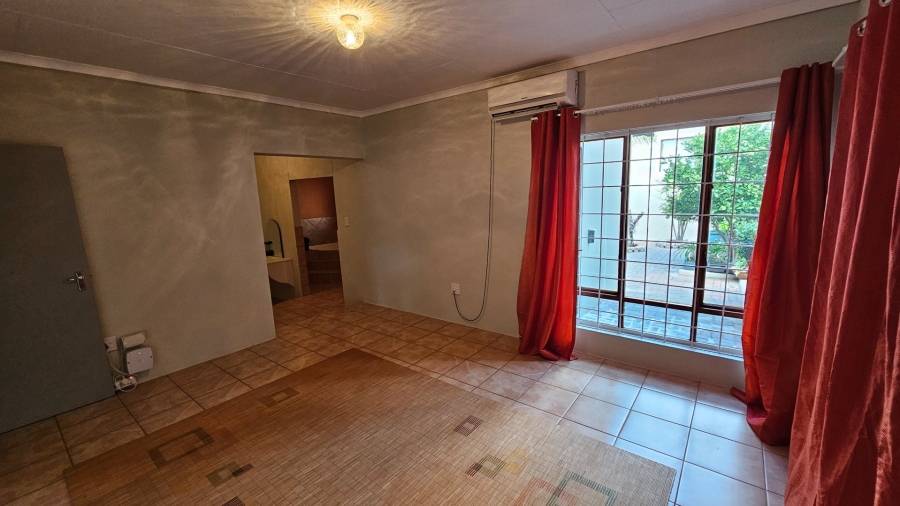 6 Bedroom Property for Sale in Bendor Limpopo