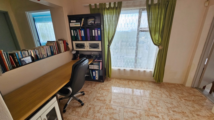 6 Bedroom Property for Sale in Bendor Limpopo