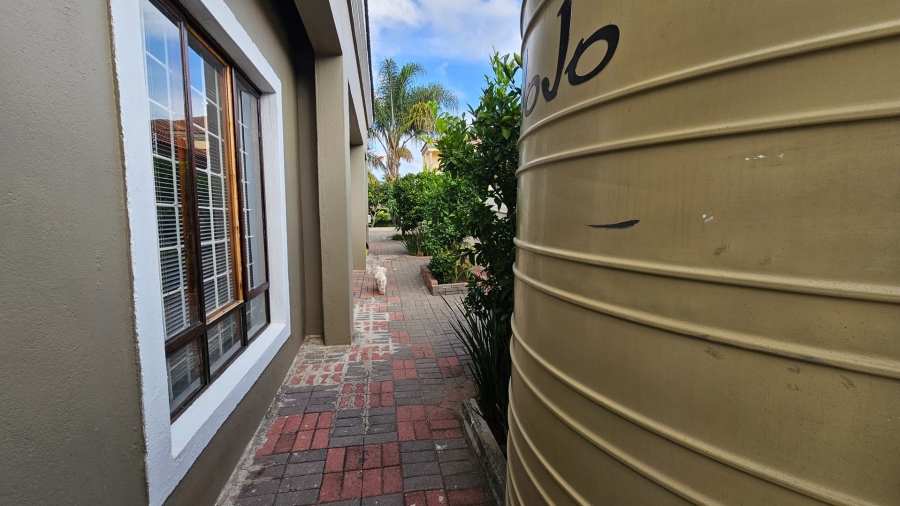 6 Bedroom Property for Sale in Bendor Limpopo