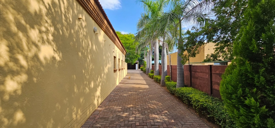 5 Bedroom Property for Sale in Moregloed Limpopo