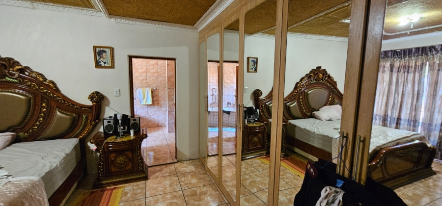 5 Bedroom Property for Sale in Moregloed Limpopo