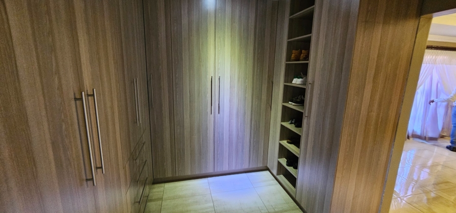 5 Bedroom Property for Sale in Serala View Limpopo