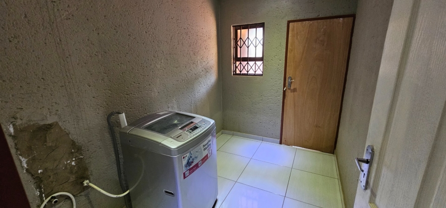 5 Bedroom Property for Sale in Serala View Limpopo