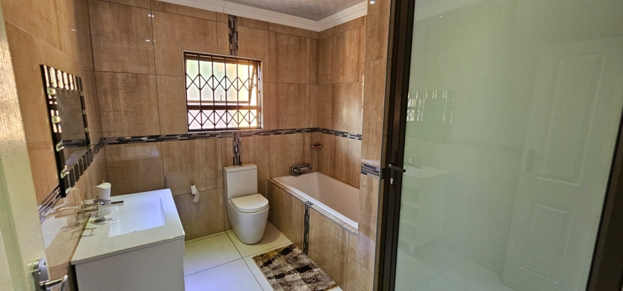 5 Bedroom Property for Sale in Serala View Limpopo