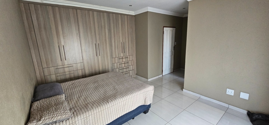 5 Bedroom Property for Sale in Serala View Limpopo