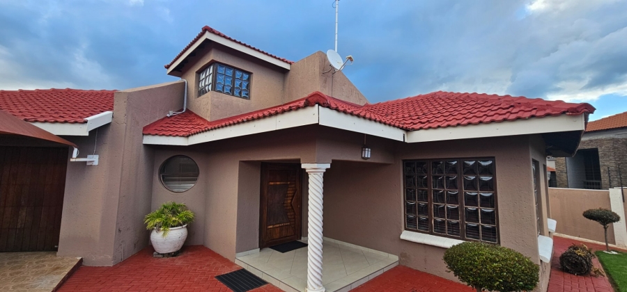 4 Bedroom Property for Sale in Bendor Limpopo