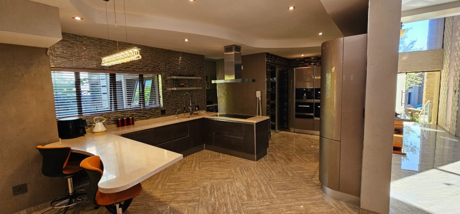 5 Bedroom Property for Sale in Bendor Limpopo