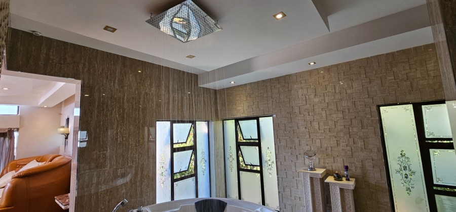 5 Bedroom Property for Sale in Bendor Limpopo