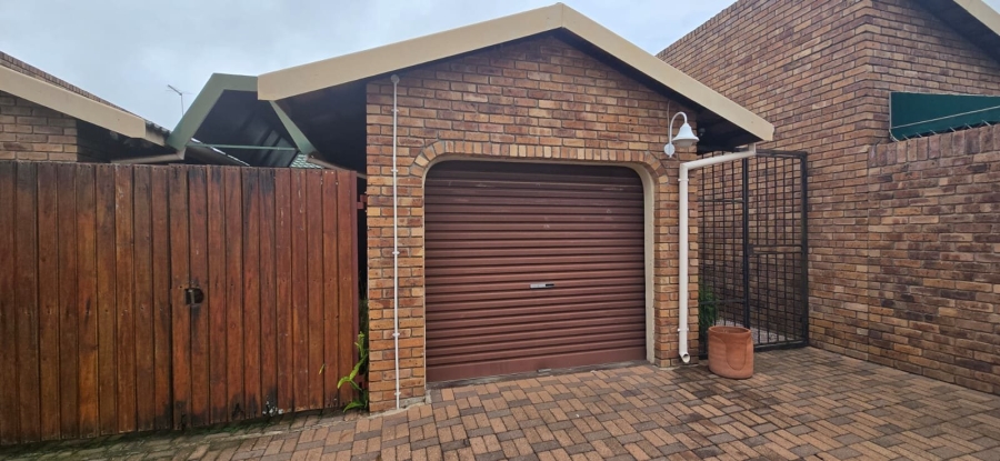 3 Bedroom Property for Sale in Bendor Limpopo