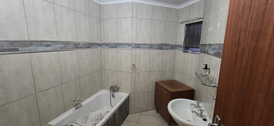 3 Bedroom Property for Sale in Bendor Limpopo