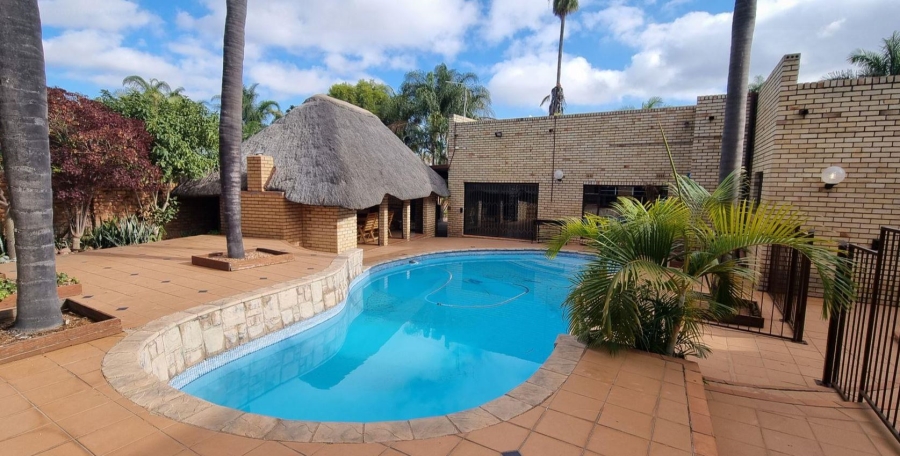 5 Bedroom Property for Sale in Bendor Limpopo