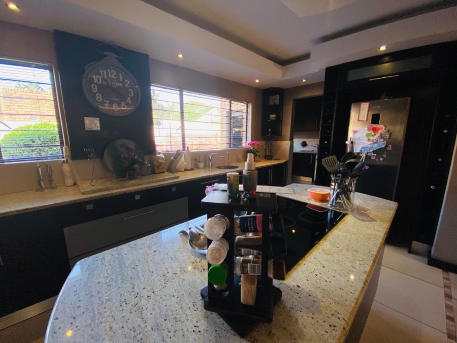 5 Bedroom Property for Sale in Bendor Limpopo