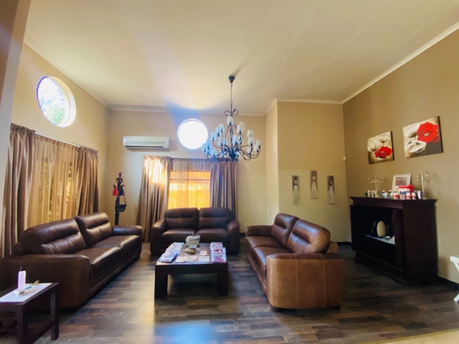5 Bedroom Property for Sale in Bendor Limpopo