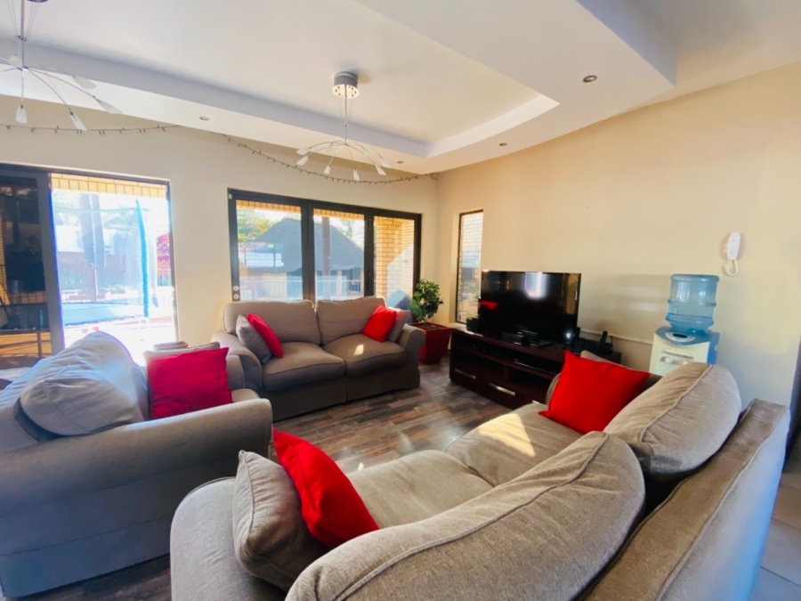 5 Bedroom Property for Sale in Bendor Limpopo