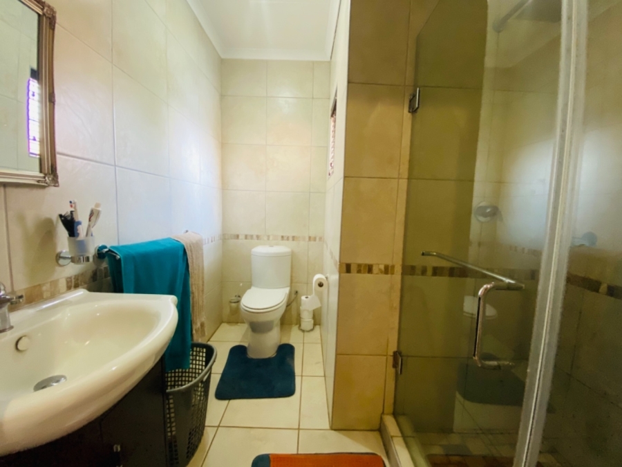 5 Bedroom Property for Sale in Bendor Limpopo