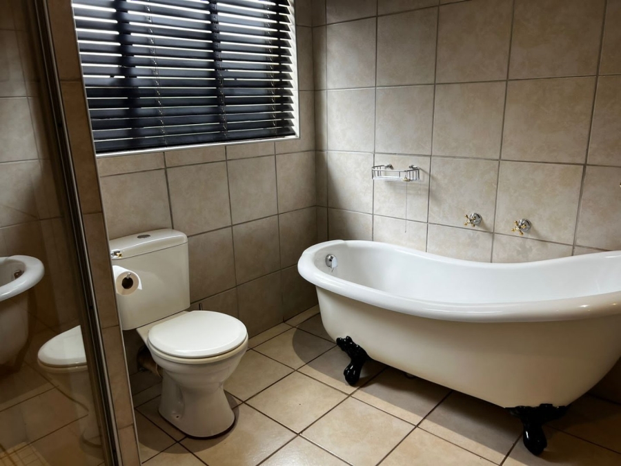 5 Bedroom Property for Sale in Bendor Limpopo