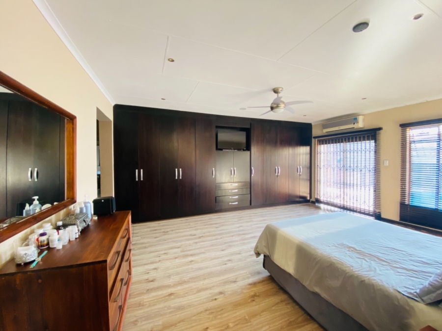 5 Bedroom Property for Sale in Bendor Limpopo