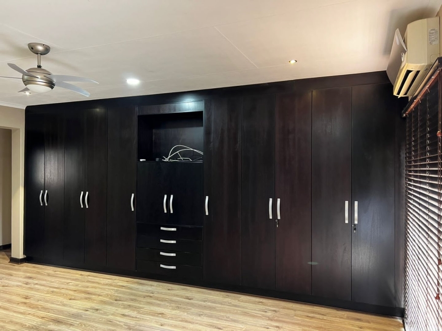 5 Bedroom Property for Sale in Bendor Limpopo